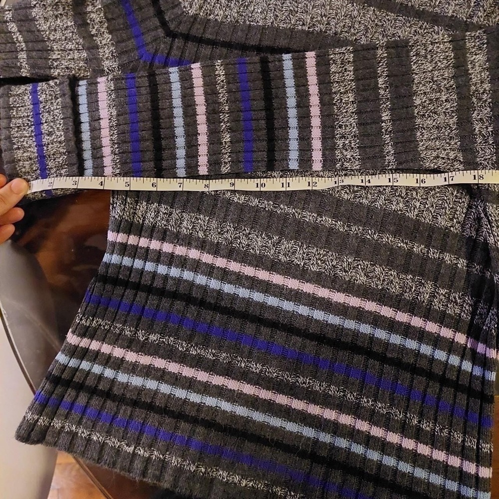 Y2K striped grey, blue, and light purple/pink short turtle neck sweater. - Picture 6 of 6
